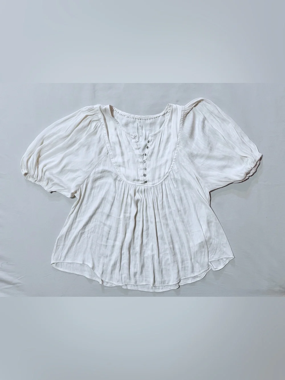 Anthropologie Drapey Henley Pleated Puff Sleeve Top White Extra Small XS